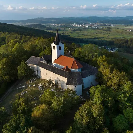 Chalet Martin With Sauna & Garden Near Ljubljana